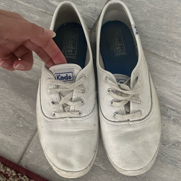 2 for 15$// White leather Keds - Picture 1 of 3